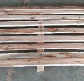 Pallet gỗ 4 hướng nõng